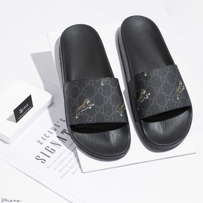 GUCCI GG SUPREME MEN S TIGER SLIDE SANDAL