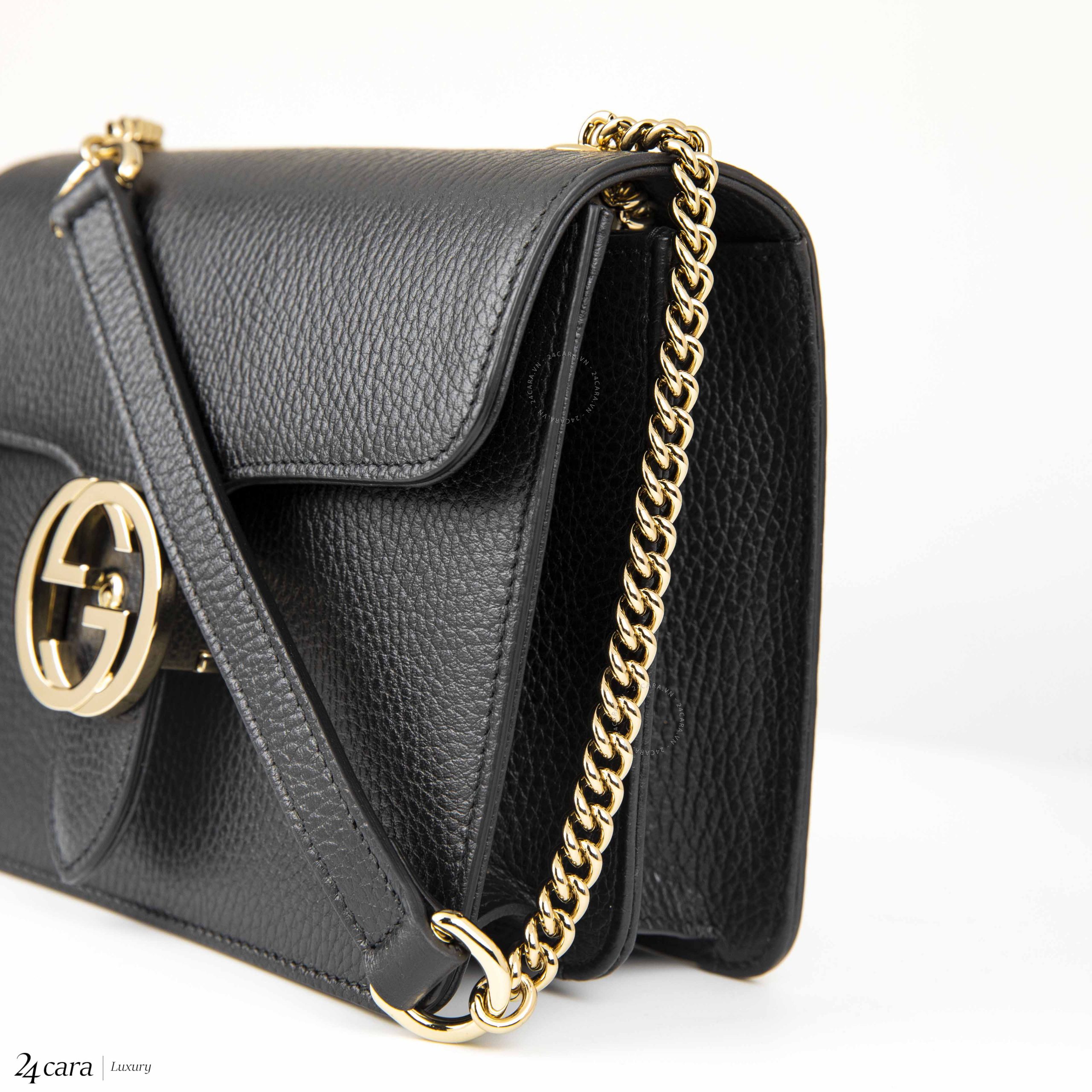 Gucci Interlocking Chain Crossbody Bag Review | The Art of Mike Mignola