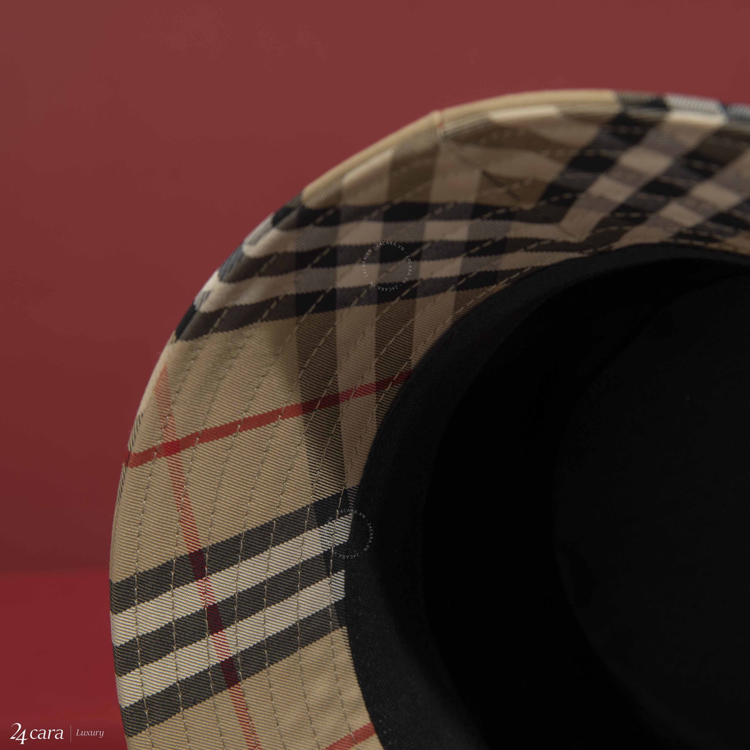 Burberry Vintage Check Cotton Blend Bucket Hat