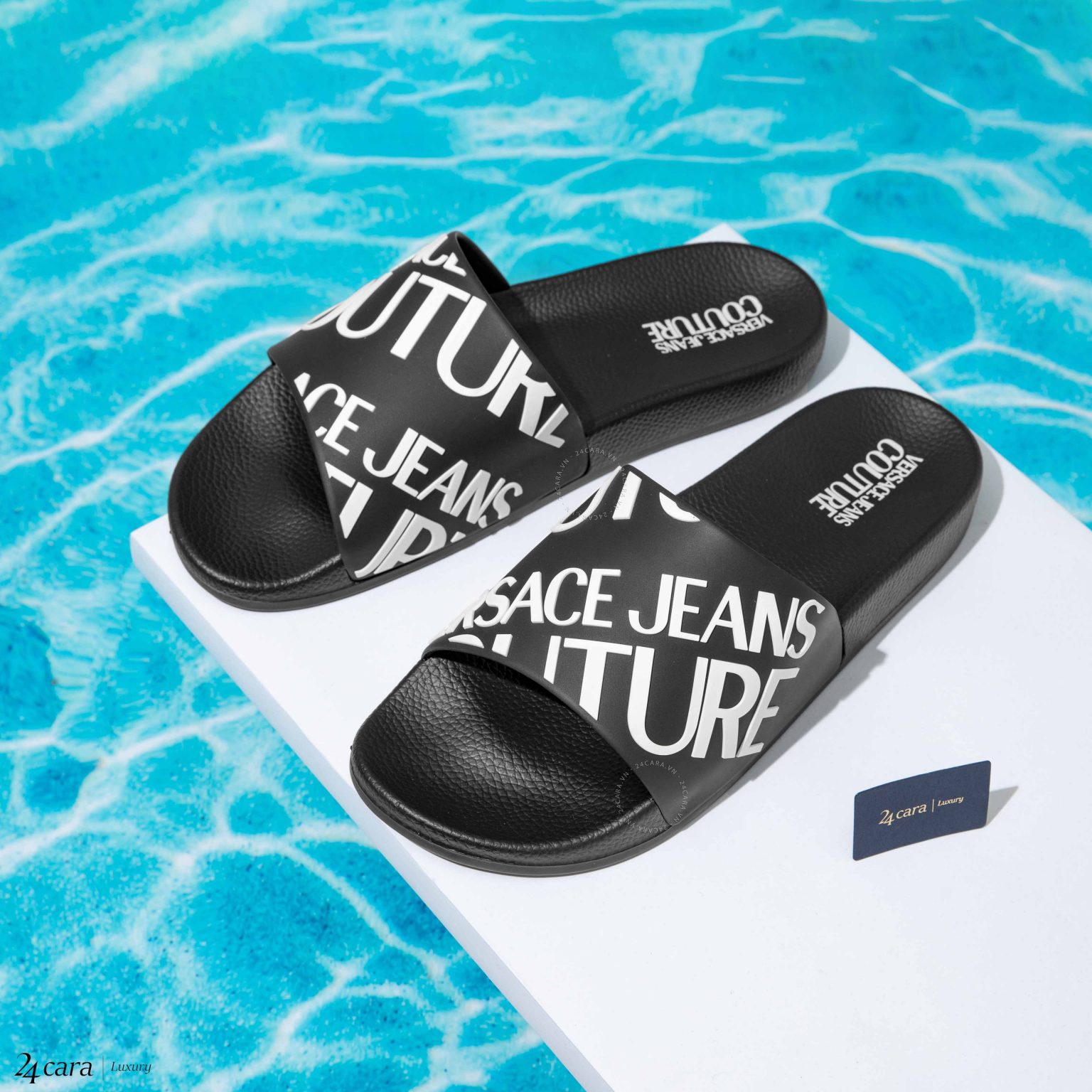 VERSACE JEANS COUTURE LOGO RUBBER SLIDES – 24cara